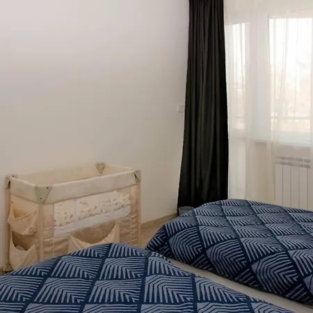 شقة Super Luxurious & Spacious Designer Apartment. ستارا زاغورا